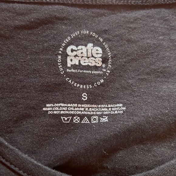 Cafe Press Maternity Shirt with Side Ruching - Picture 4 of 5